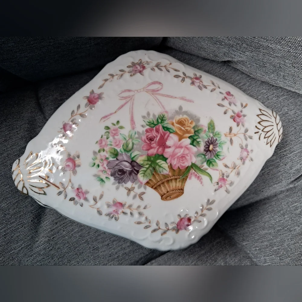 Vintage 50s Floral Trinket Box